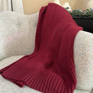Crate & Barrel Sweater Knit Garnet Throw Blanket — 70”x55” NWOT